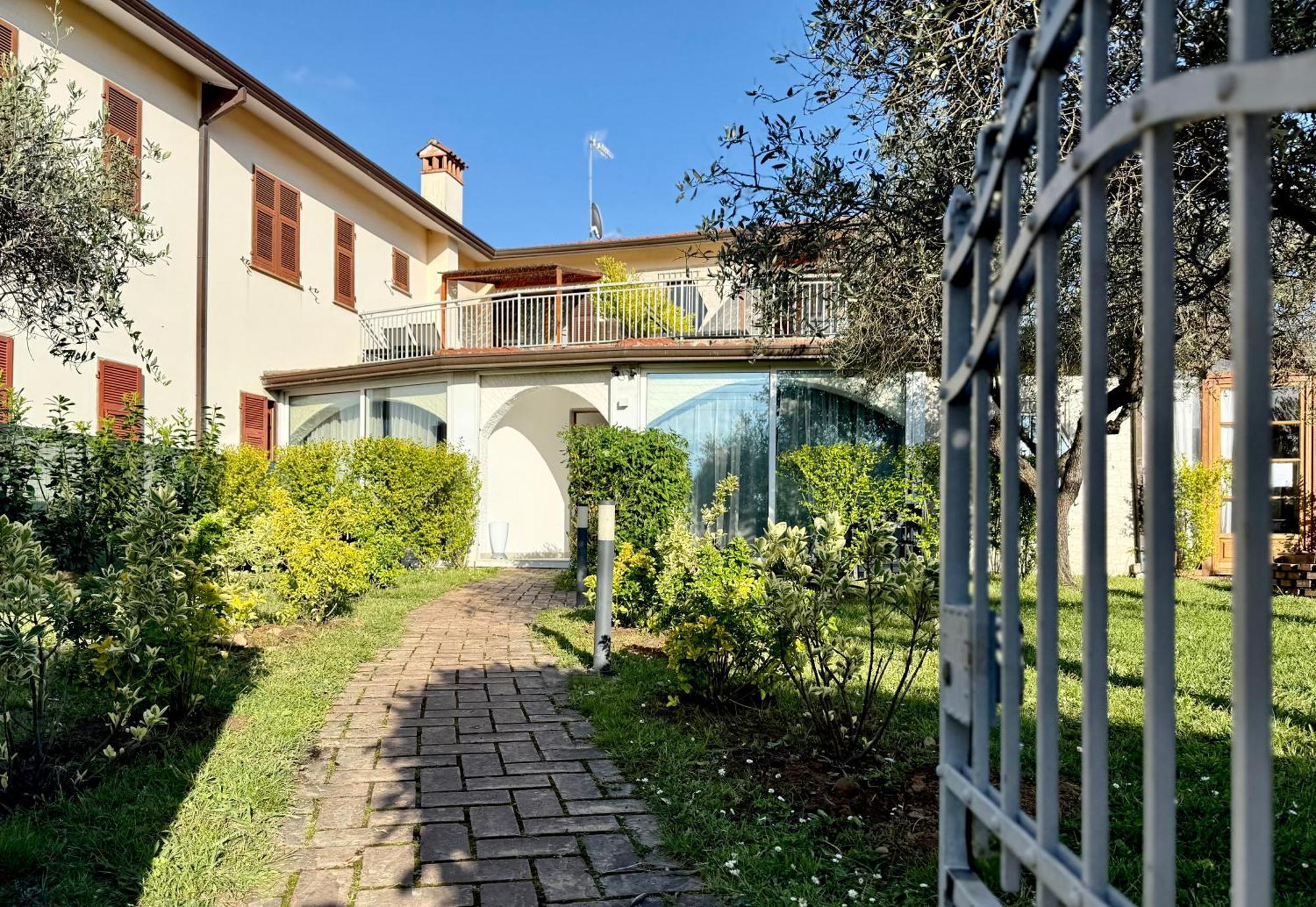Abitatt Aparthotel Fosdinovo Exterior foto